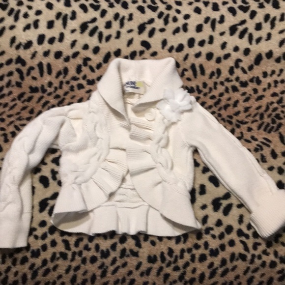 Newborn  Sweater-beauty for infant6-Mths! - Picture 2 of 7